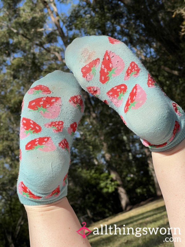 HOLEY, Well-worn Blue Strawberry Ankle Socks