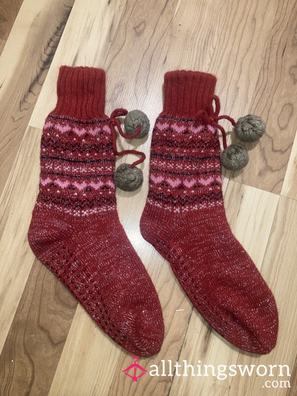 Holiday Slipper Socks With Pom Poms