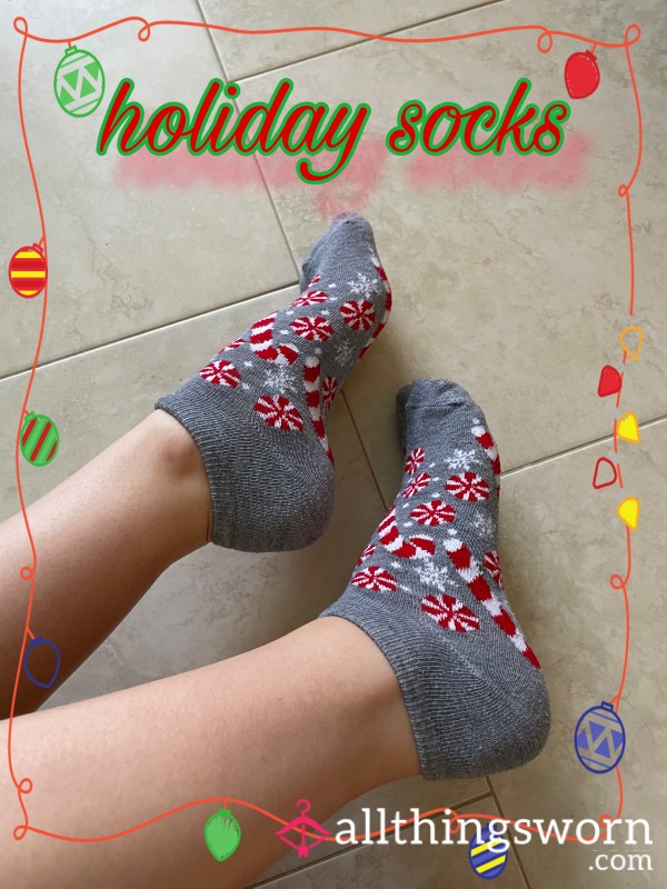 Holiday Socks 🎄 🎁✨