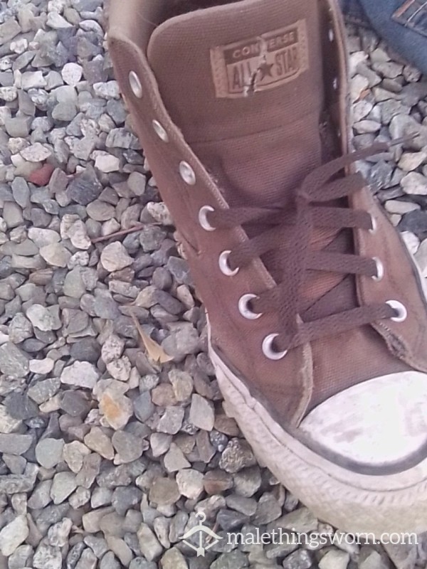 Homeless Friends Shoes  Converse