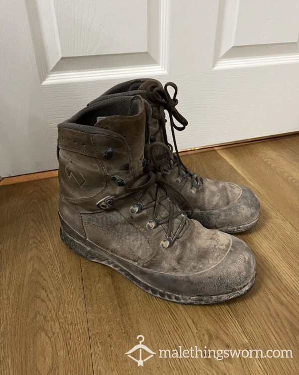 Horny Boy Builder Work Boots