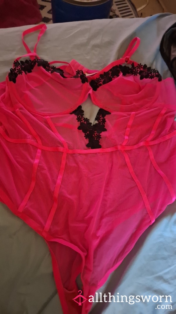 Hot 🔥 Pink And Black Lingerie With Goddess Scent 💋