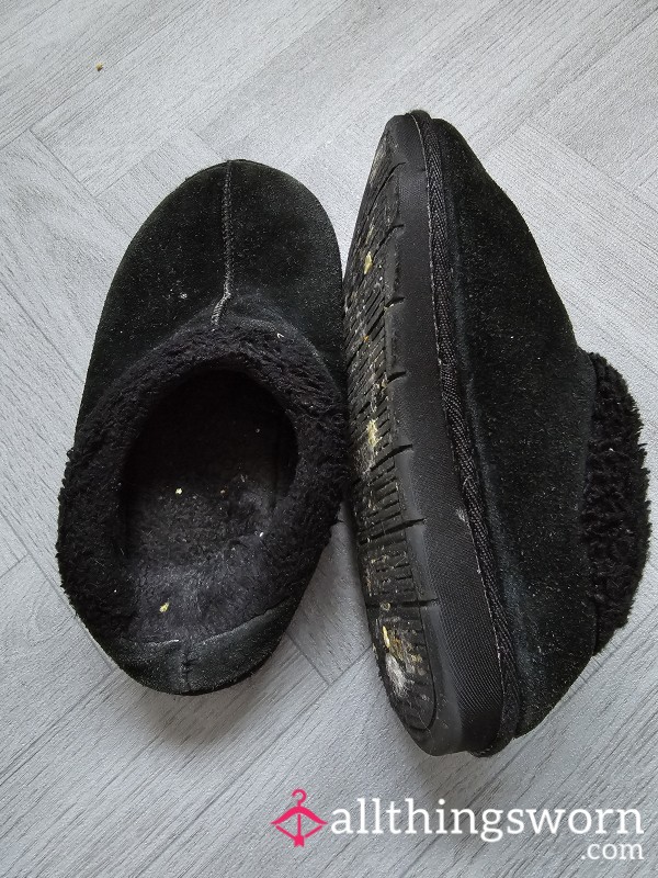 House Slippers - EXTREMELY Well Worn, UK 3.