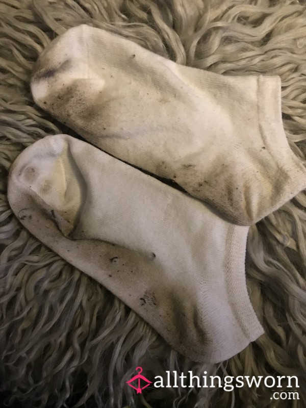 How Filthy Are These Gym Socks … Buy Them & Suck On Them Taste My Aroma