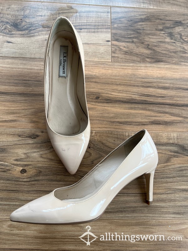 British Luxury Designer LK Bennett Nude Patent Court Heels