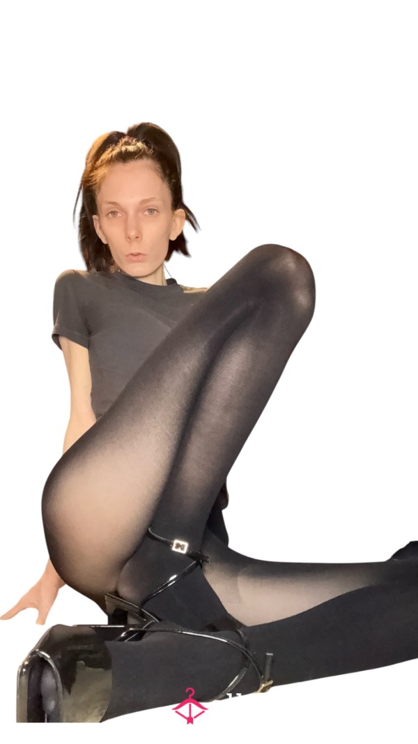 Hue Thick Soft Black Pantyhose