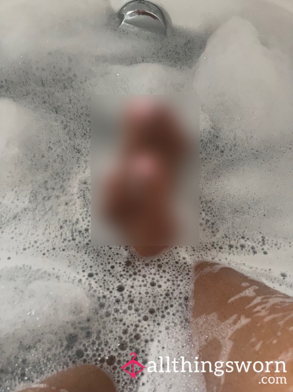 🛁 Instant Feet Pics – Bath Edition 💦👣