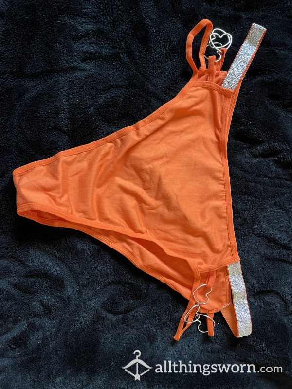 Is Orange Your Color? Custom Worn 😘