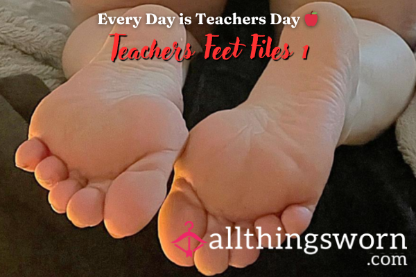 𝚃𝙴𝙰𝙲𝙷𝙴𝚁𝚂 𝙵𝙴𝙴𝚃 𝙵𝙸𝙻𝙴𝚂 Collection 1 - Photoset Of Teachers Feet Bare, In Pantiehose & Socks