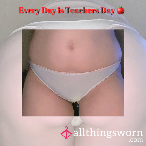 𝚃𝙴𝙰𝙲𝙷𝙴𝚁𝚂 𝚂𝙰𝚃𝙸𝙽 𝚃𝙷𝙾𝙽𝙶- POV You’re Caught Sniffing Teacher’s Thong ❦ 24 Hour Wear