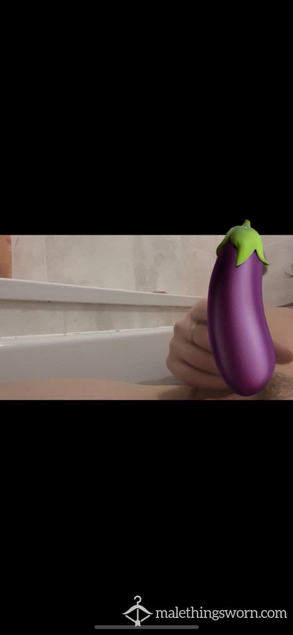 Jerking My Big Fat C*ck In The Bath