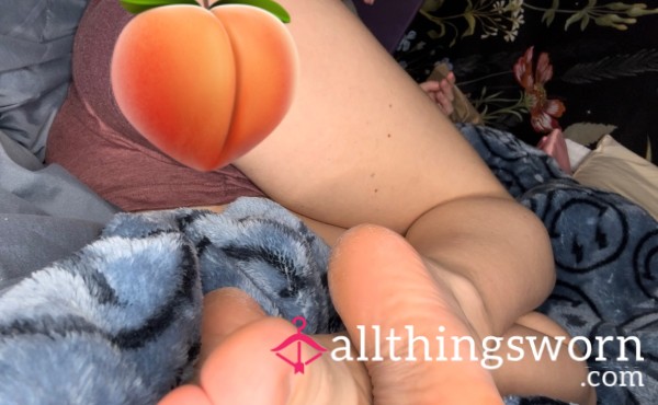 Jiggling My Bu*t, Feet In Video😍🍑