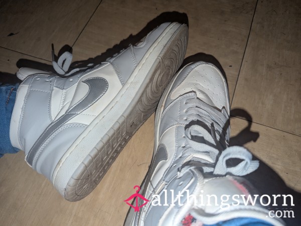 Jordan 1 Grey And White