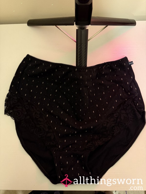 Key Black Patterned Lace Legged Panties