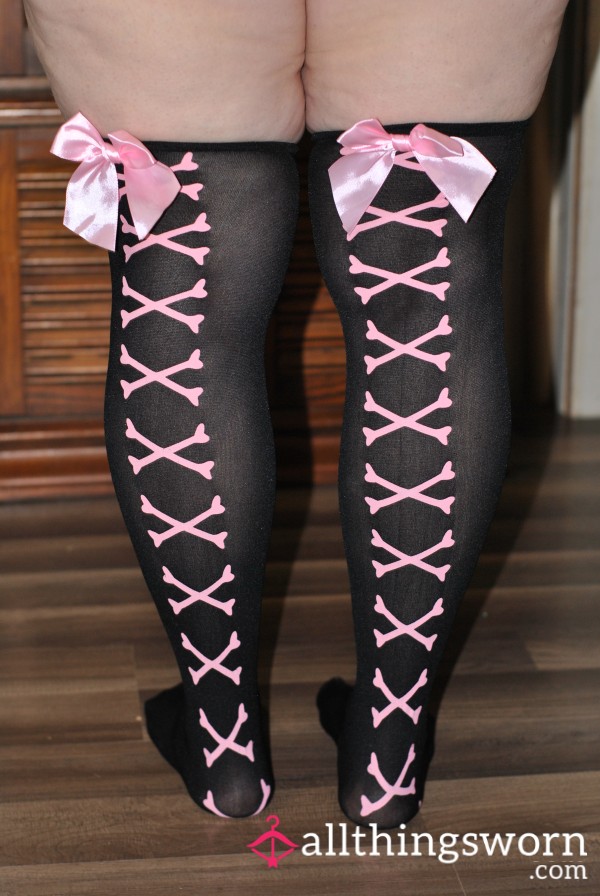 Lady's Favor Stockings