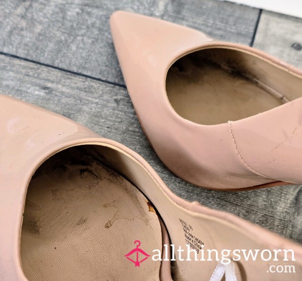 Ladies Extremely Well Worn And Stained Pink Court Heel Shoes For You Foot Fetish Slaves, Lovely Amount Of Dirty Staining