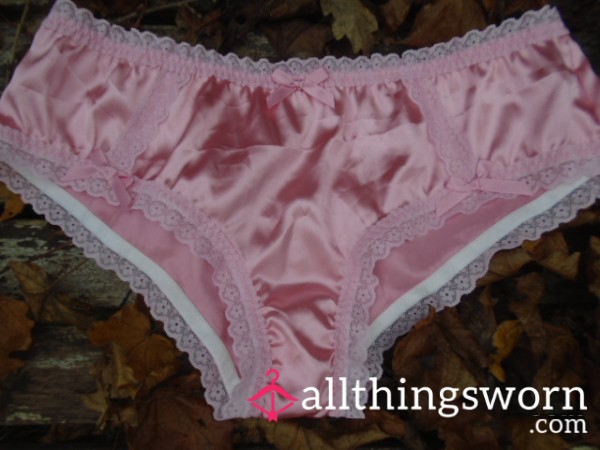 💗 Large , Silky Feel Panties!💗