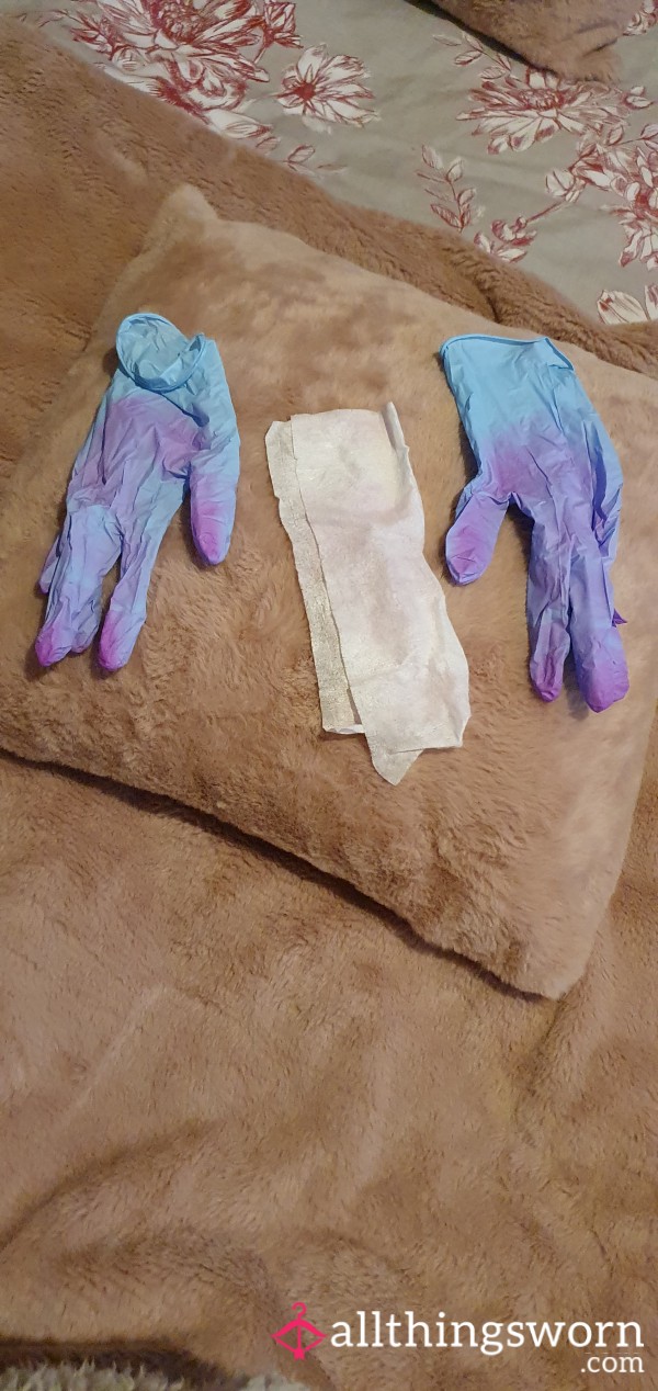 Latex Gloves & Face Wipe