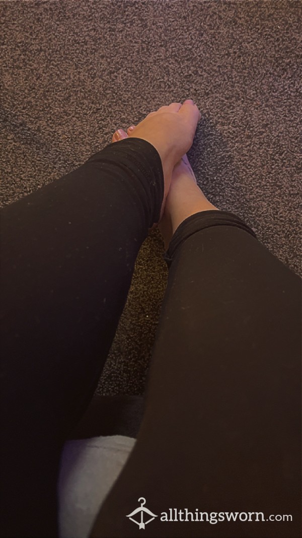 Leggings Worn With No Panties Inc 24 Hour Wear