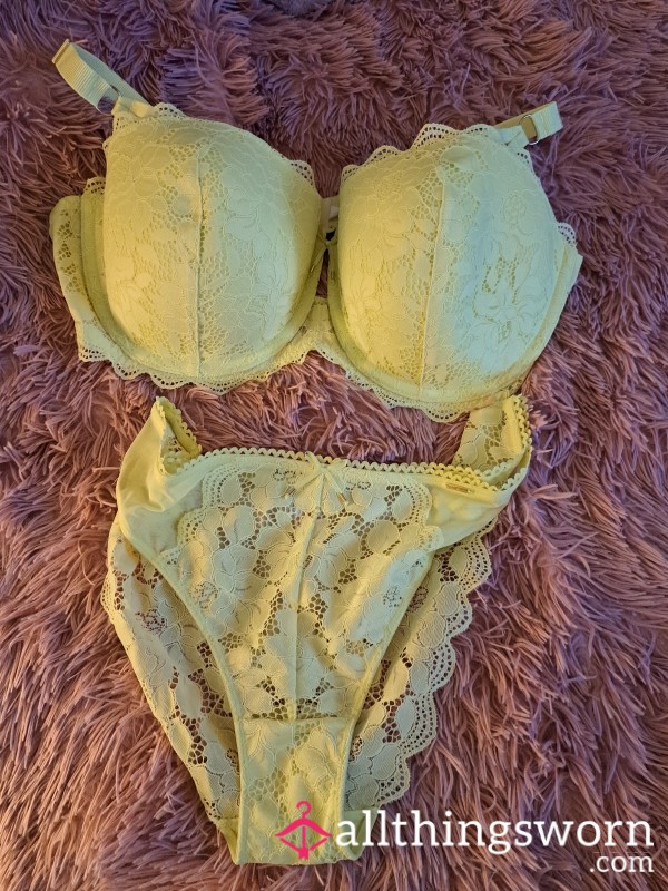 Lemon Bra And Nikka Set Well Worn Smelly And Soaked