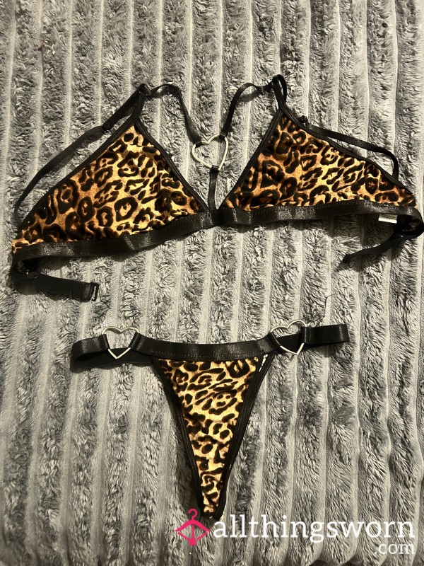 Leopard Print Bra & Thong 🐆😈