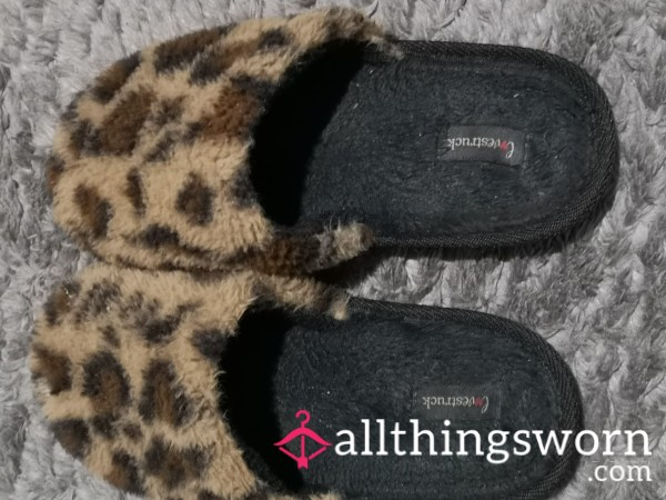 Leopard Print Slip On Slippers