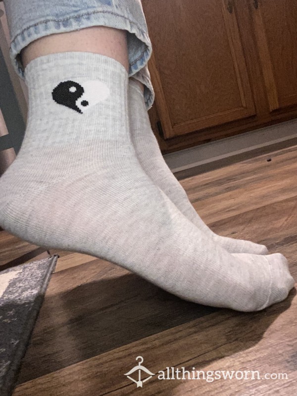 Light Grey Thin Crew Socks