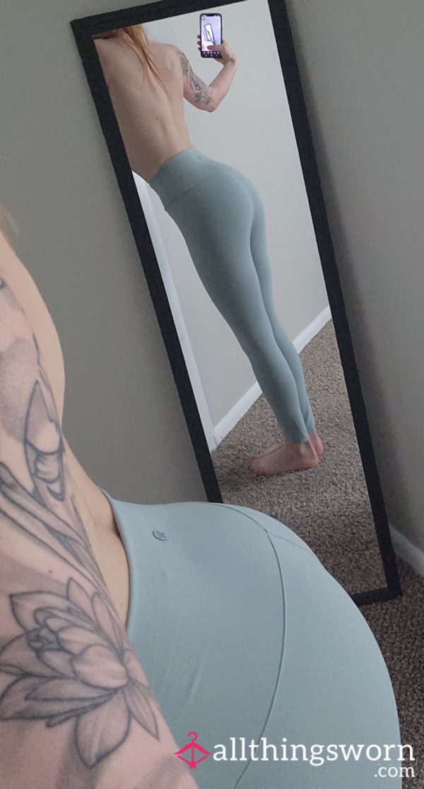 🥏 Light Turquoise Leggings 🥏