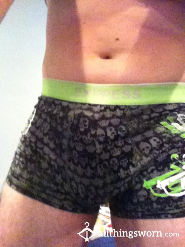 EXPRESS LIME GREEN & BLACK SKULL BOXER BRIEFS