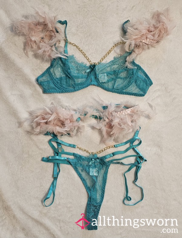 Lingerie: "Kandy With A K" Kotton Kandy Lace And Feather Set