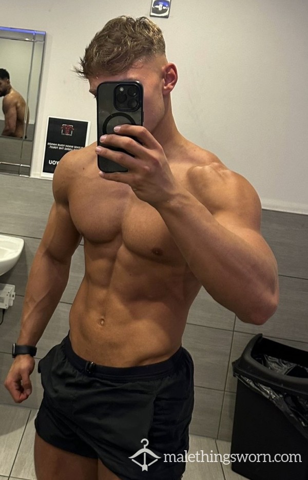 Locker Room Strip And Flex. A** And C*ck Visible, Fully Naked