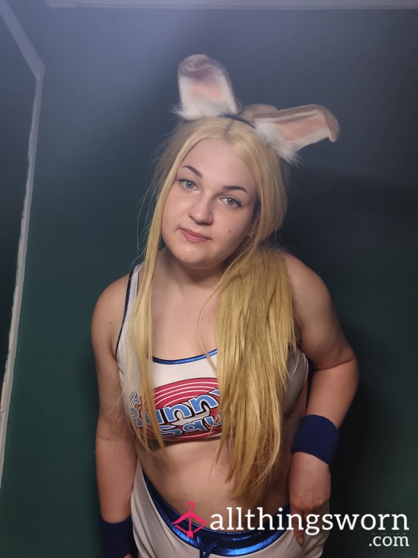 Lola Bunny Cosplay Customs 🐰💕