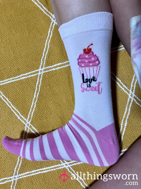 “Love Is Sweet” Pink Vday Socks