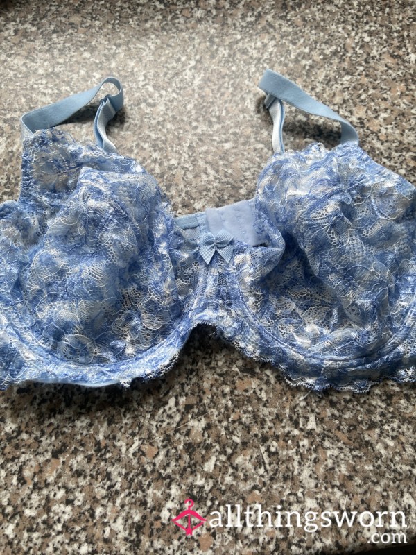 Lovely Blue And White Lacey Bra An Ideal Buyers Dream