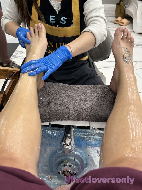 Luxury Oil Ma**age Pedicure