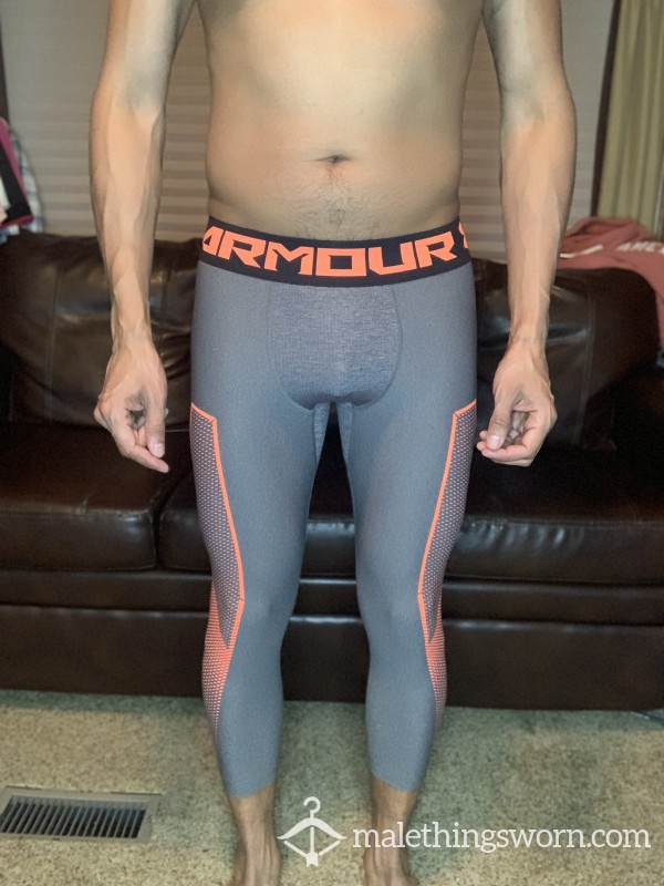 SOLD.M UA Grey/orange Tights