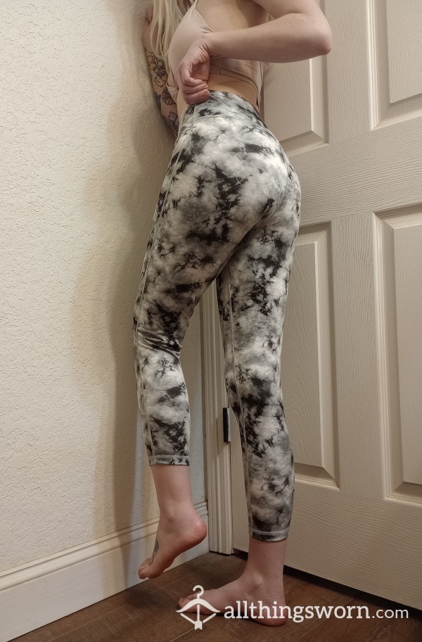 Marble Silk Gym Capris