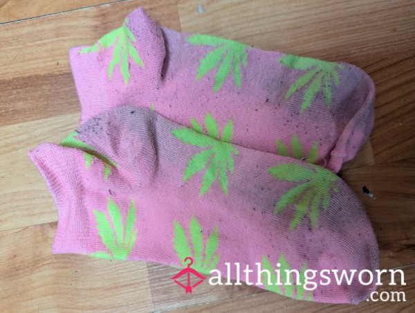 Weed Leaf Ankle Socks