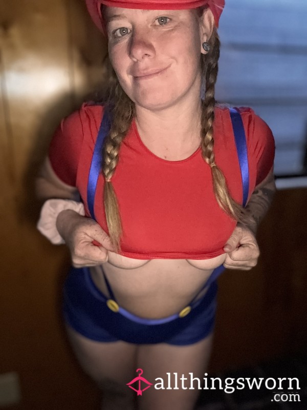 Mario Cosplay Outfit