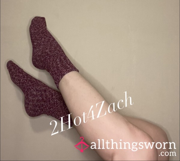 Maroon Knit 🧶 Socks