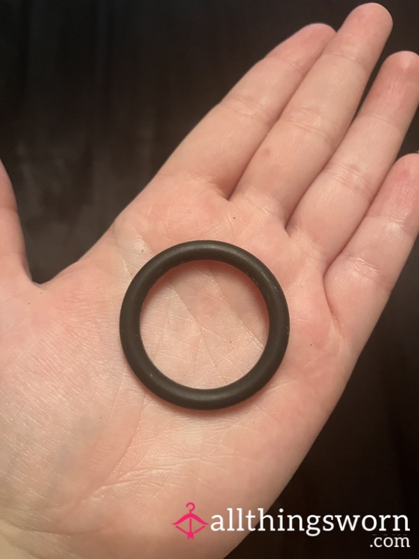 Medium C*ck Ring