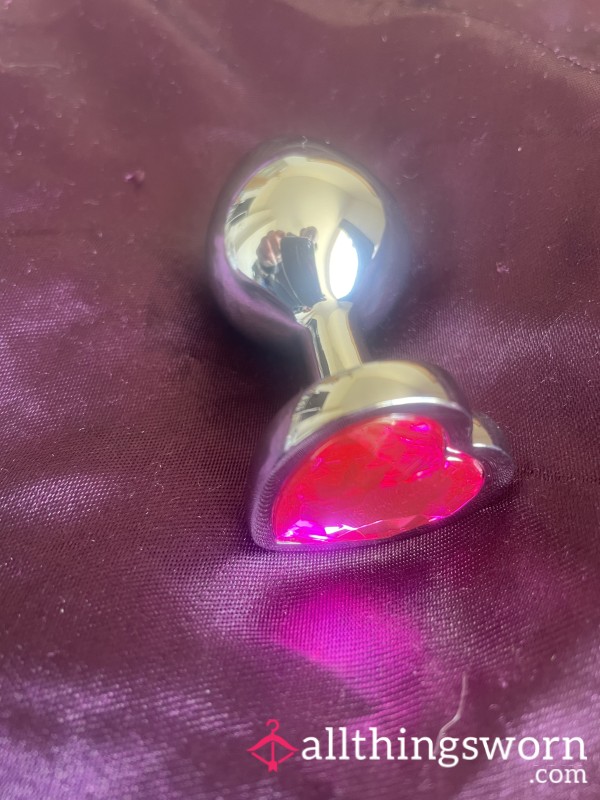 Medium Used Metal Bu*t Plug With Pink Heart Gem