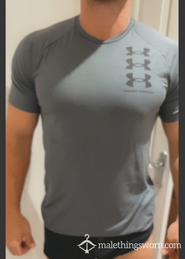 Medium Under Armour Top