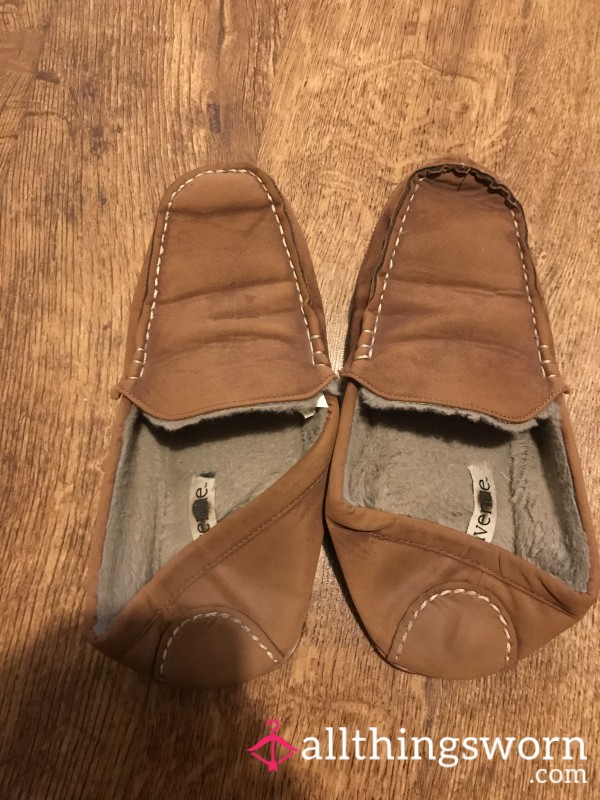 Mens Used Slippers