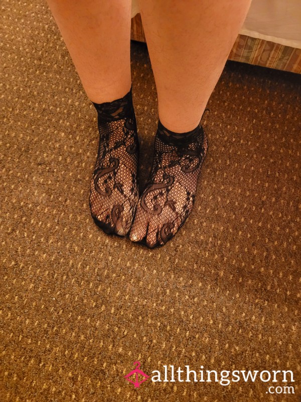 Midnight Seduction: Sultry Black Lace Ankle Temptations.