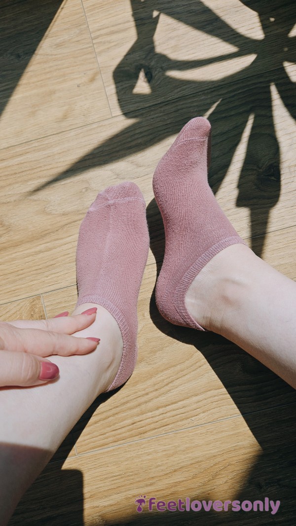 READY TO CLAIM 🔥 PINK TRAINER SOCKS, LOW-CUT GYM SOCKS - DIRTY & SWEATY 💦