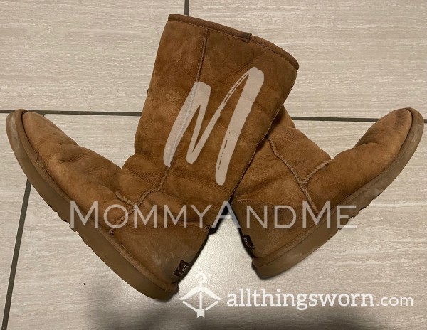 👢 Minnie-Ugg Australia Boots, Well Worn