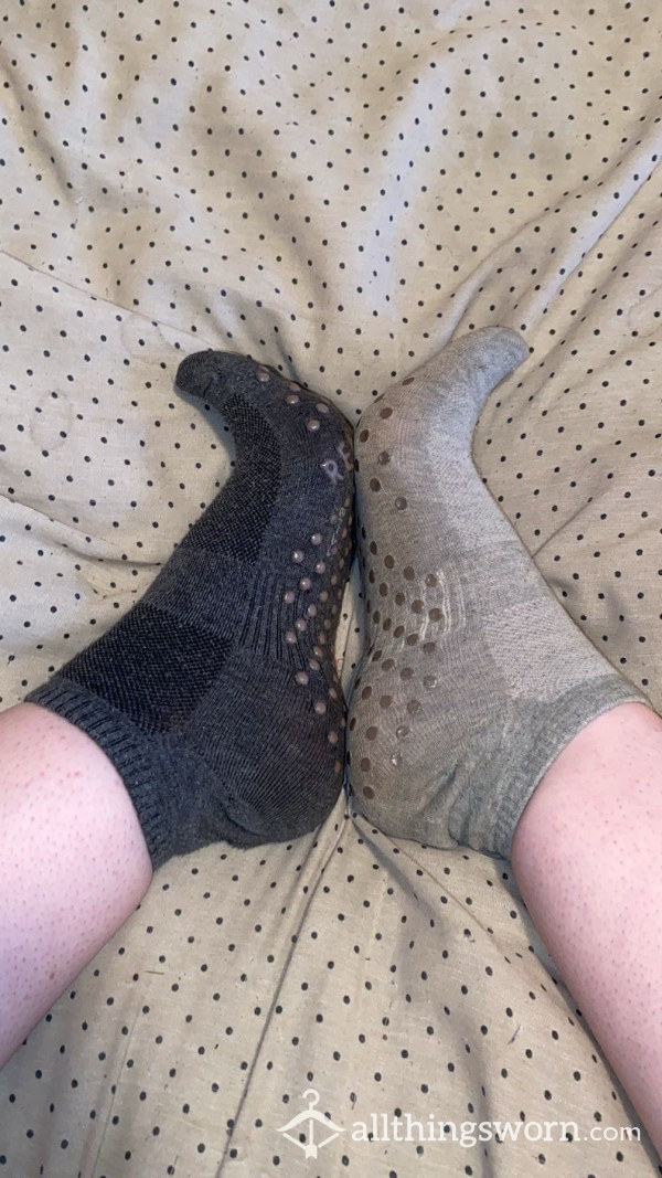 Mismatched Non Slip Rebound Ankle Socks