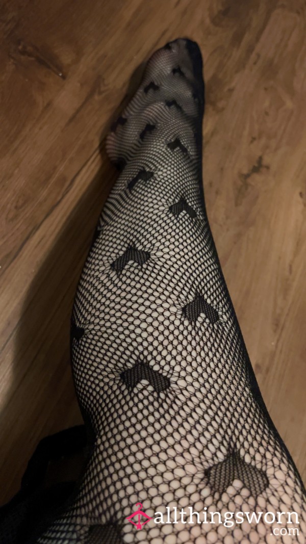 MORE FISHNETS?! But With A Cute Flair 💋