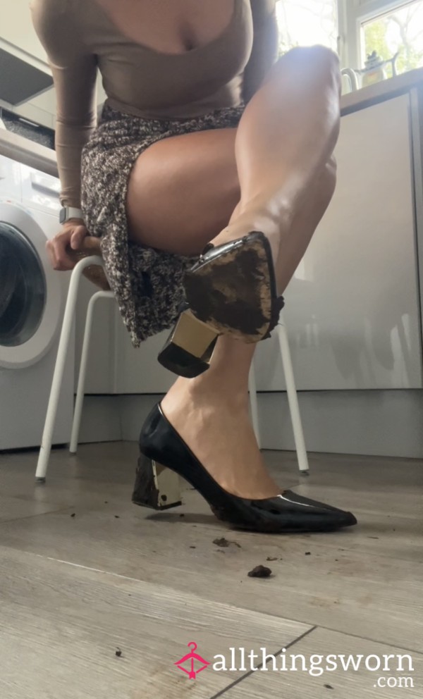 Muddy Heels Play And Degrade